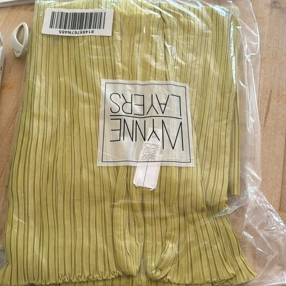 Wynne Layers Pear Green Yellow Plisse Pleated Knit Shrug Cardigan 2X - Picture 2 of 2